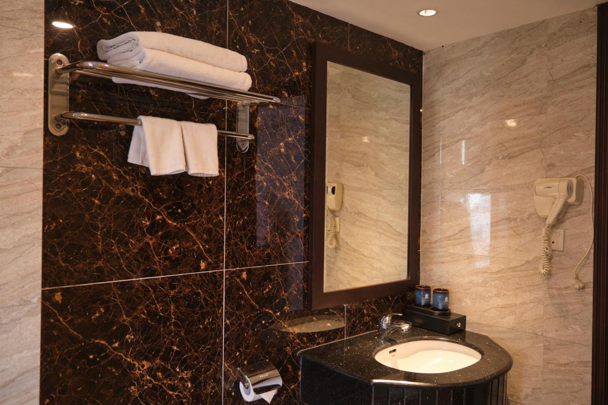 Minasi Premium Hotel 河内 外观 照片
